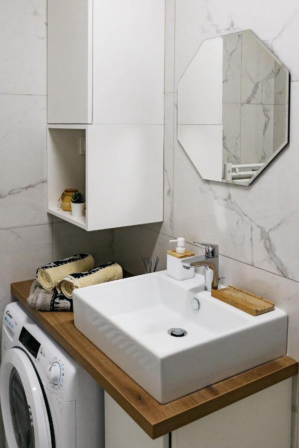 Woody - Comfy Apartment In Siska Ljubljana Eksteriør bilde