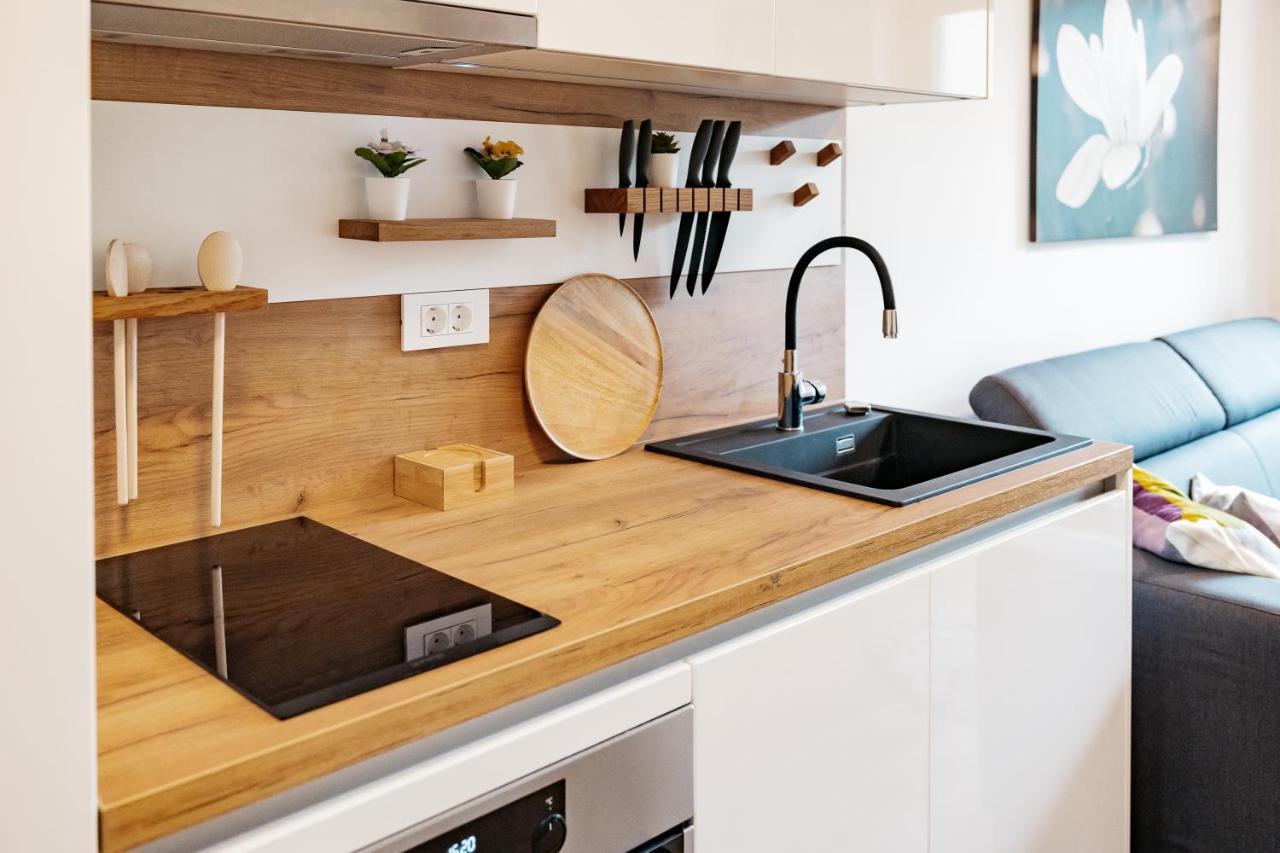Woody - Comfy Apartment In Siska Ljubljana Eksteriør bilde
